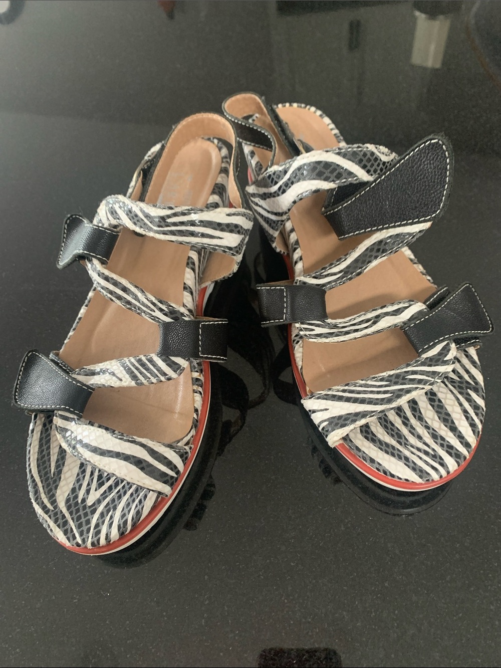 L'ATISTE Black and White Zebra-Print Strappy Sandals